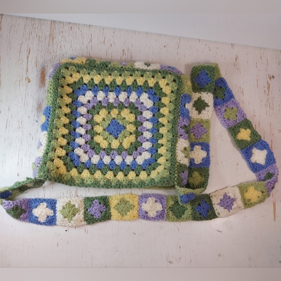 Colorful Hand Crafted Crochet Granny Square Crossbody Purse Boho Lined Handbag - Picture 5 of 12